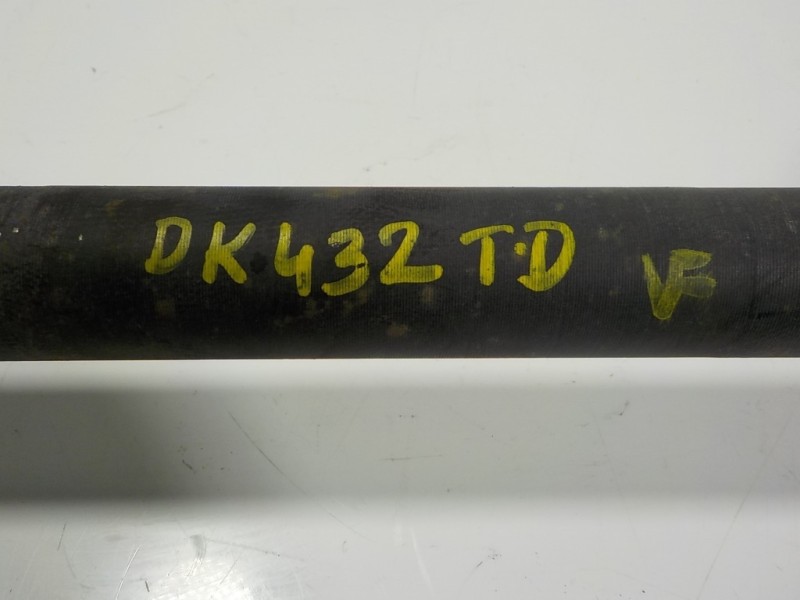 Recambio de transmision trasera derecha para lexus is 300h referencia OEM IAM 4233053040  