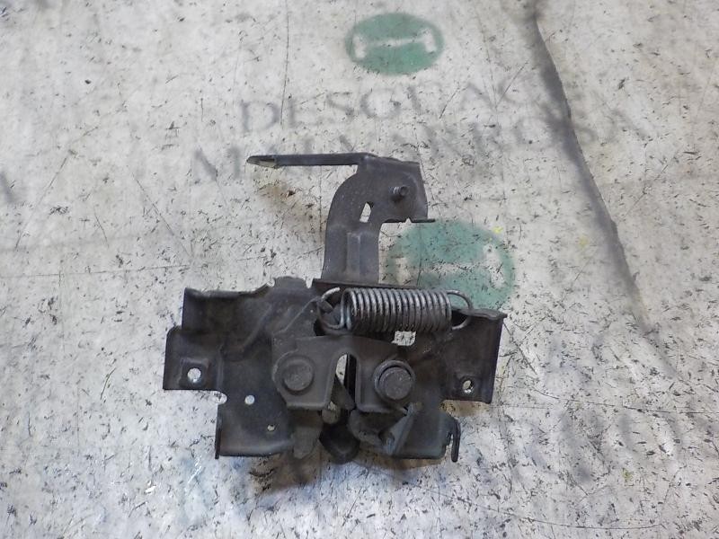 Recambio de cerradura capot para mazda 3 berlina (bk) 1.6 cd diesel cat referencia OEM IAM BP4K5662XA  