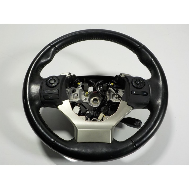 Recambio de volante para lexus is 300h referencia OEM IAM 4510053440C0  