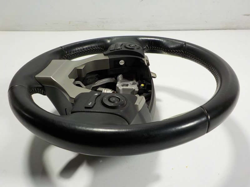 Recambio de volante para lexus is 300h referencia OEM IAM 4510053440C0  