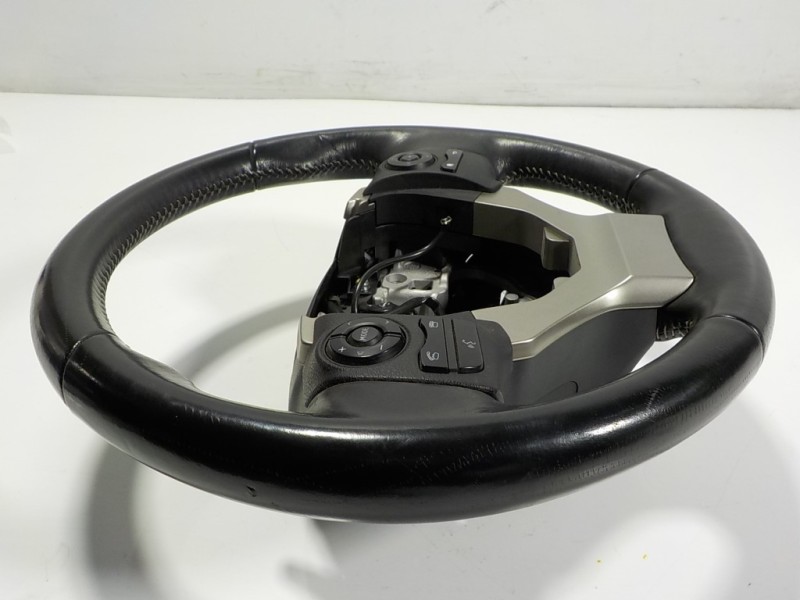 Recambio de volante para lexus is 300h referencia OEM IAM 4510053440C0  