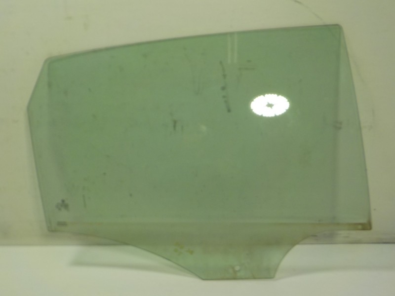 Recambio de cristal puerta trasero derecho para volkswagen polo (6c1) 1.2 tsi referencia OEM IAM 6R6845206B  