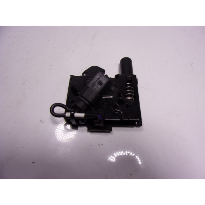 Recambio de cerradura capot para volkswagen taigo 1.0 tsi referencia OEM IAM 8S0823509 8S0823509 