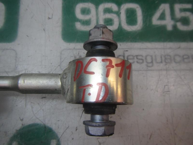 Recambio de tirante trasero derecho para toyota c-hr hybrid active referencia OEM IAM 4883047010  