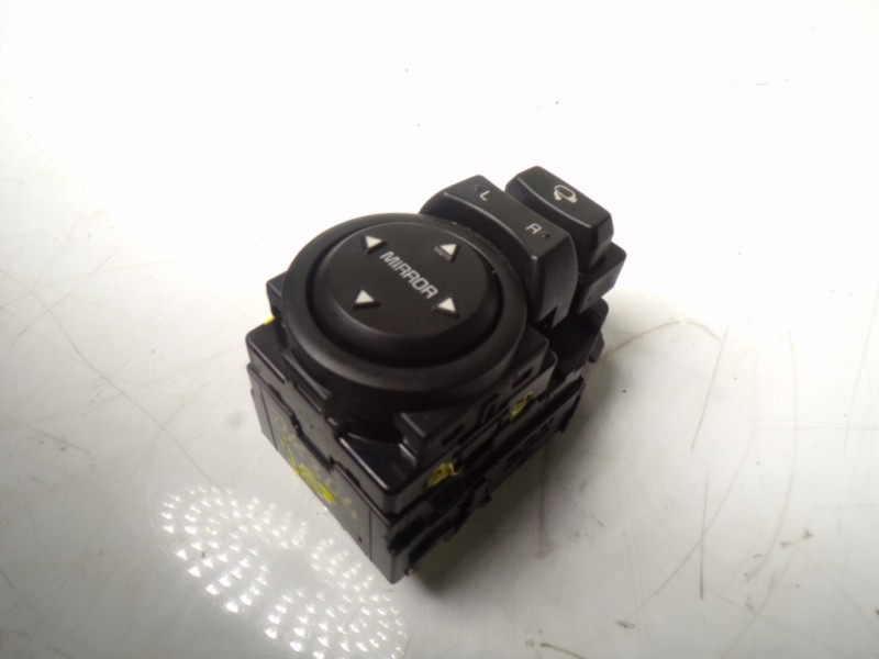 Recambio de mando retrovisor para kia rio (yb) 1.0 tgdi cat referencia OEM IAM   