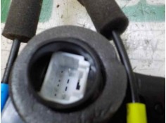 Recambio de cerradura puerta trasera derecha para toyota corolla wagon 2.0 16v hybrid referencia OEM IAM 6905002580   2