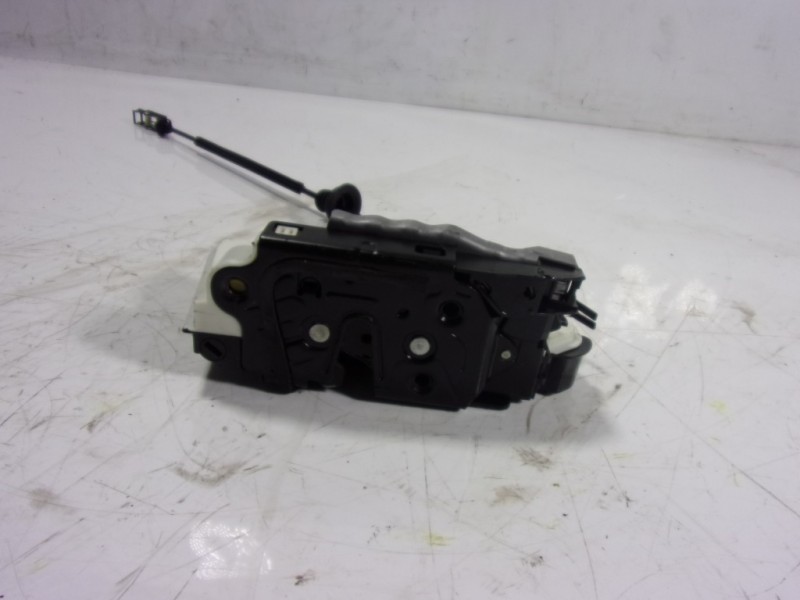 Recambio de cerradura puerta delantera derecha para seat alhambra (711) 2.0 tdi referencia OEM IAM 5K1837016E 5K1837016E 