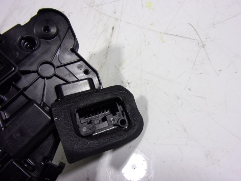 Recambio de cerradura puerta delantera izquierda para seat alhambra (711) 2.0 tdi referencia OEM IAM 5K1837015E 5K1837015E 