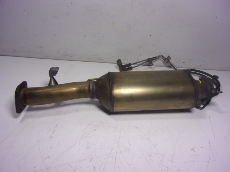 Recambio de filtro de particulas para volvo c30 2.4 20v diesel referencia OEM IAM  2379215100 