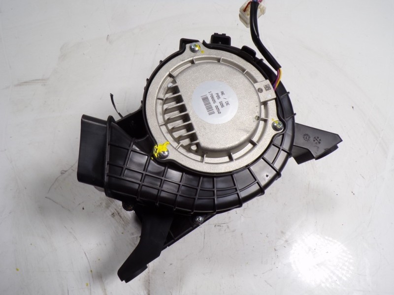 Recambio de motor calefaccion para kia niro concept referencia OEM IAM 37580G2000 1706050050 1706050050