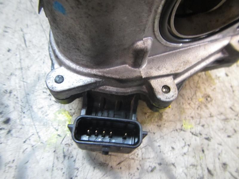 Recambio de caja mariposa para renault megane iii berlina 5 p dynamique referencia OEM IAM 8200614985 8200614985 