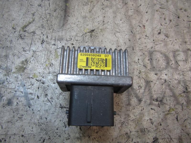 Recambio de caja precalentamiento para renault megane iii berlina 5 p dynamique referencia OEM IAM 8200859243 8200859243 