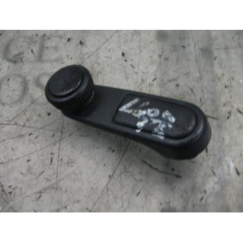 MANETA ELEVALUNAS TRASERA DERECHA 