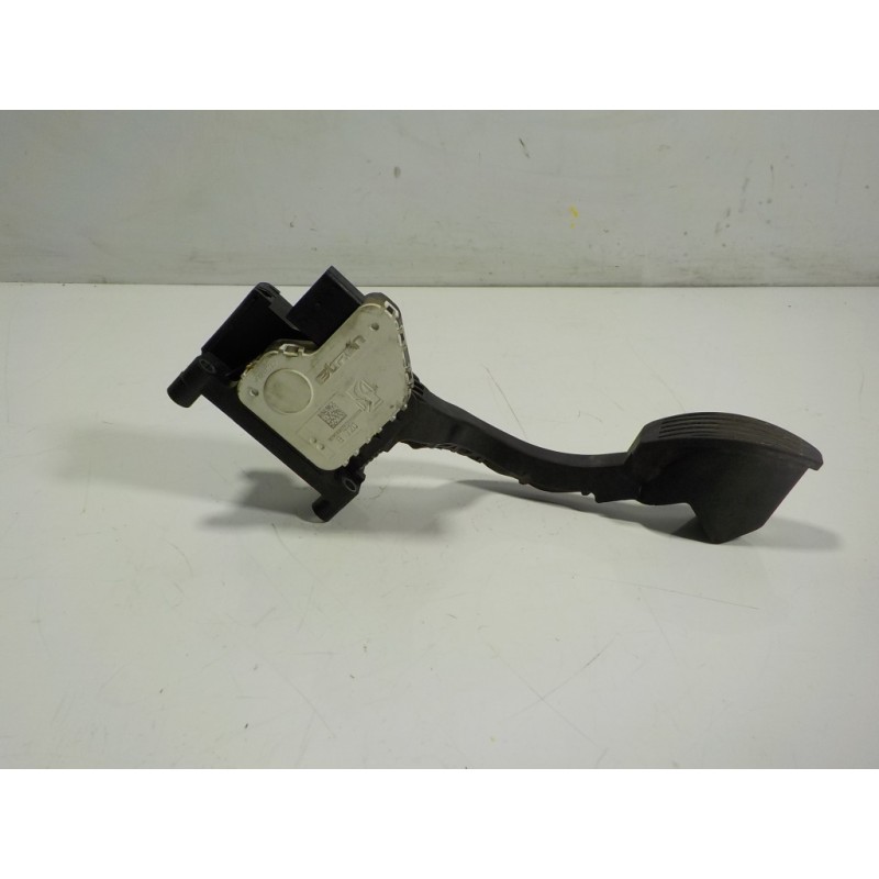 Recambio de potenciometro pedal para fiat panda (319) 1.2 cat referencia OEM IAM 51852090  