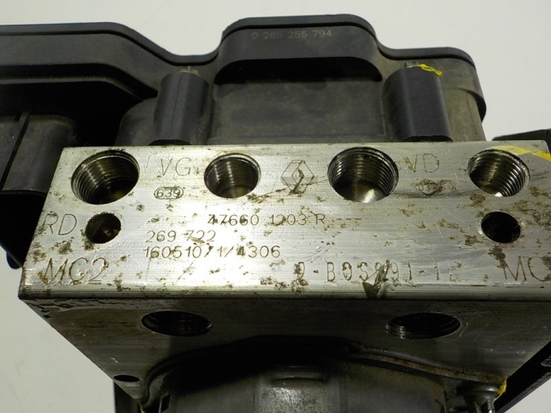 Recambio de abs para dacia sandero 1.5 dci diesel fap cat referencia OEM IAM  476601203R 