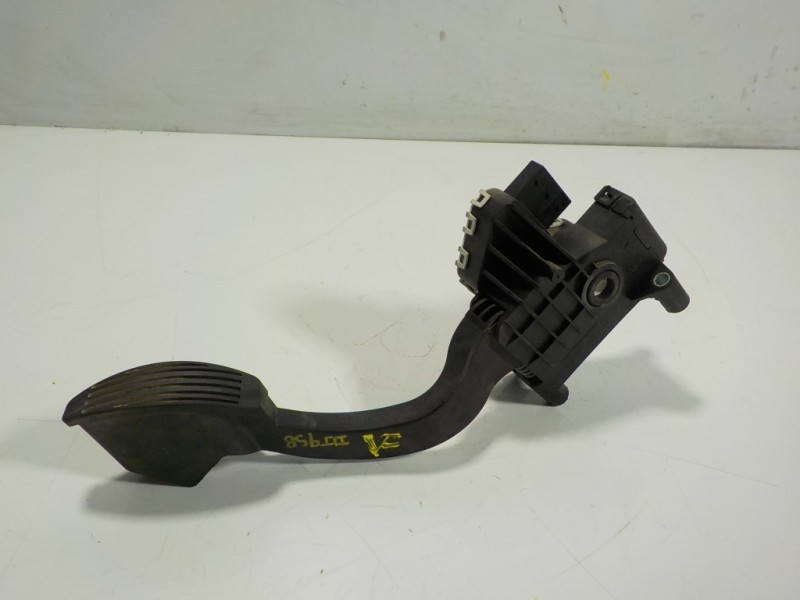 Recambio de potenciometro pedal para fiat panda (319) 1.2 cat referencia OEM IAM 51852090  