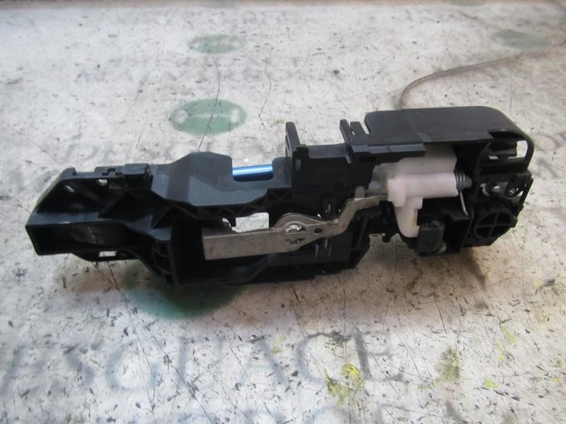 Recambio de maneta exterior trasera izquierda para renault megane iii berlina 5 p dynamique referencia OEM IAM 806B02596R  