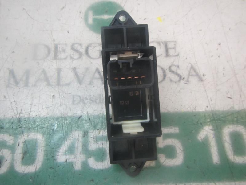 Recambio de mando elevalunas trasero derecho para citroën c-zero seduction referencia OEM IAM 6590NX C8DD411MB MR587944
