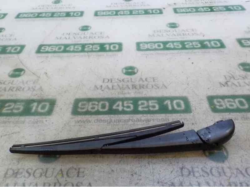 Recambio de brazo limpia trasero para toyota verso 1.6 d-4d cat referencia OEM IAM 8524105090  