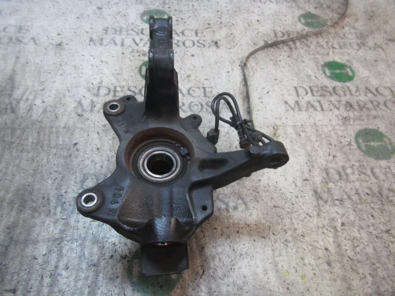 Recambio de mangueta delantera derecha para renault megane iii berlina 5 p dynamique referencia OEM IAM 400140080R  