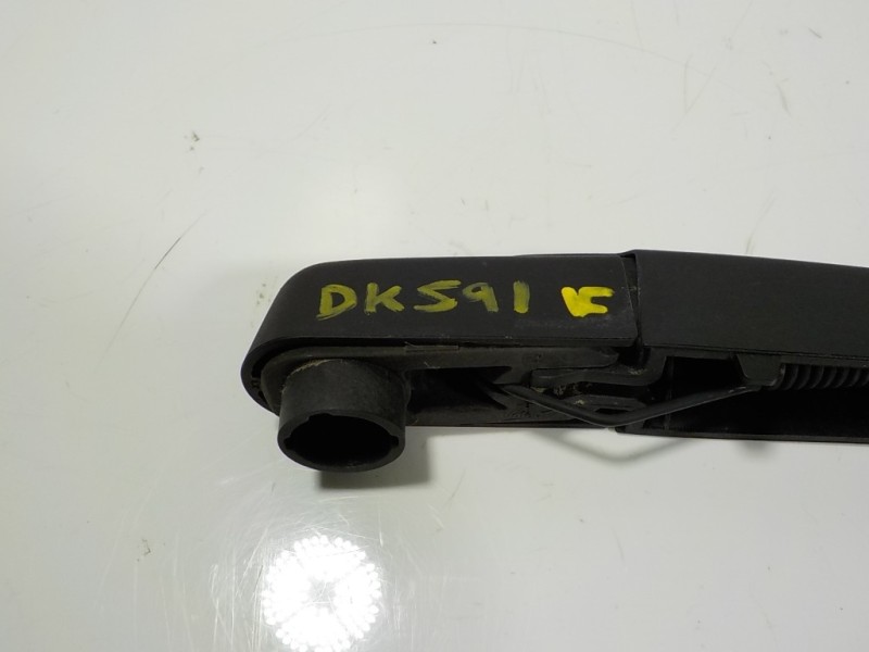 Recambio de brazo limpia trasero para dacia sandero 1.5 dci diesel fap cat referencia OEM IAM   