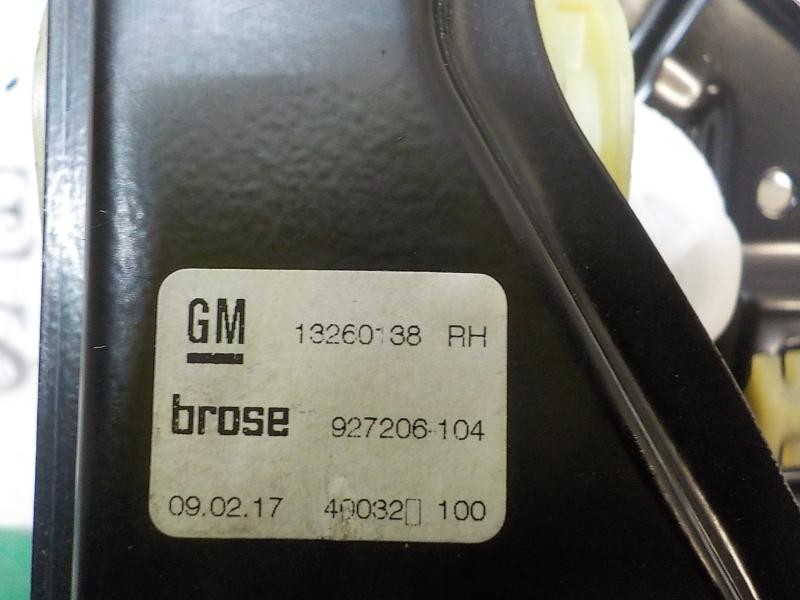 Recambio de elevalunas delantero derecho para opel zafira (c) excellence referencia OEM IAM 13369286 13260138 966436201