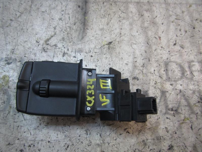 Recambio de modulo electronico para renault megane iii berlina 5 p dynamique referencia OEM IAM 255529492R 255529492R 