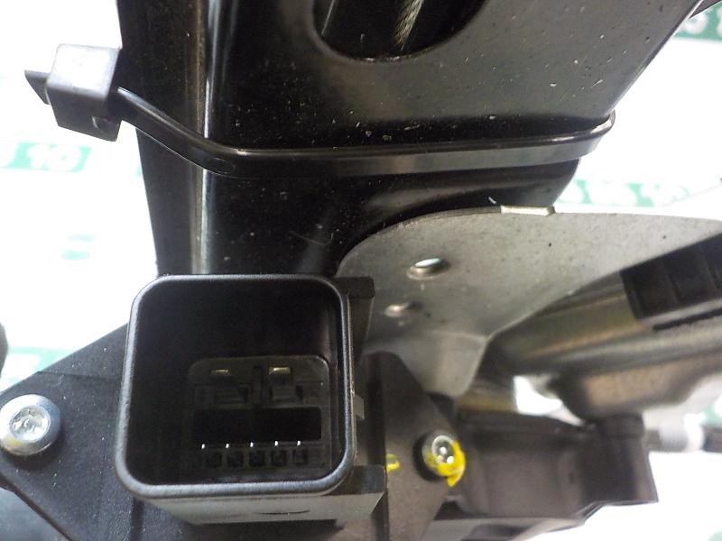 Recambio de elevalunas delantero izquierdo para opel zafira (c) excellence referencia OEM IAM 13369285 13260137 966435201