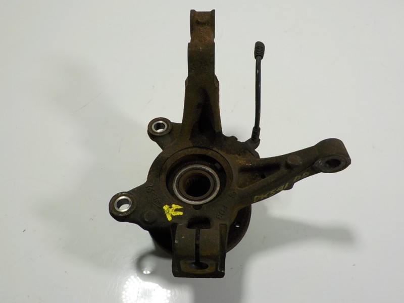 Recambio de mangueta delantera derecha para dacia sandero 1.5 dci diesel fap cat referencia OEM IAM   