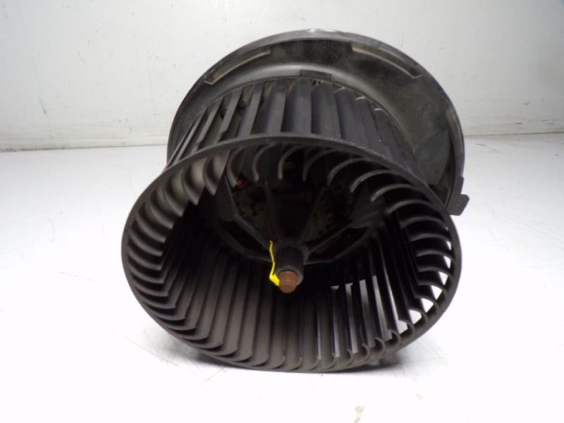 Recambio de motor calefaccion para volkswagen golf vi (5k1) 1.6 tdi dpf referencia OEM IAM 1K1819015 1K1819015C 