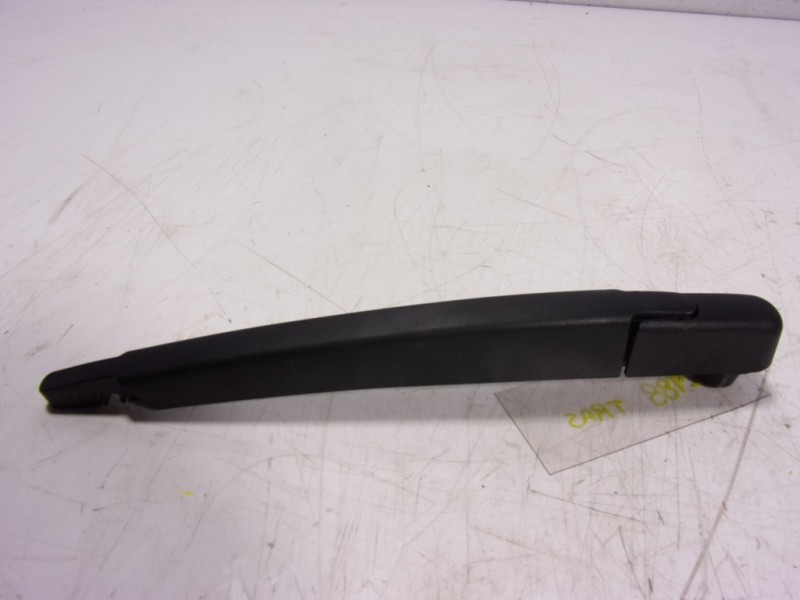 Recambio de brazo limpia trasero para citroën c3 1.2 12v vti / puretech referencia OEM IAM 6429HE  