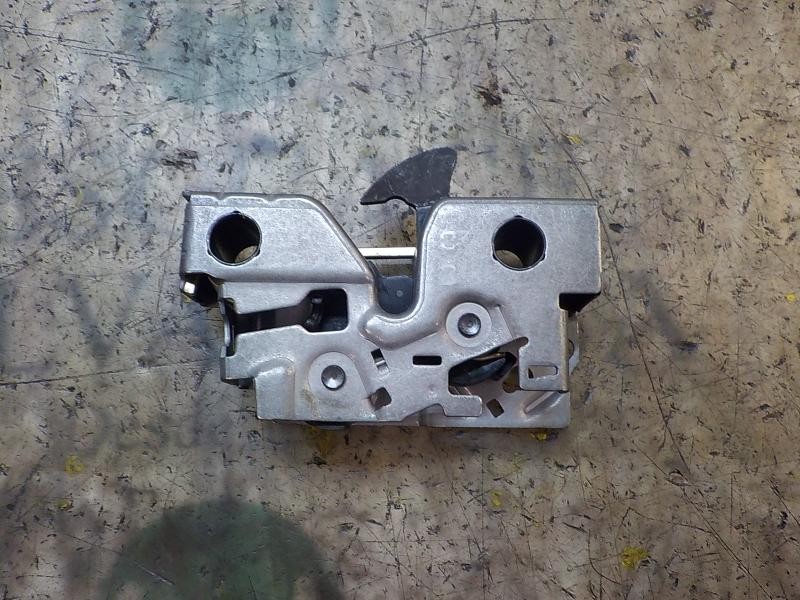 Recambio de cerradura capot para skoda octavia lim. (5e3) 1.6 tdi dpf referencia OEM IAM 5E0823509B  