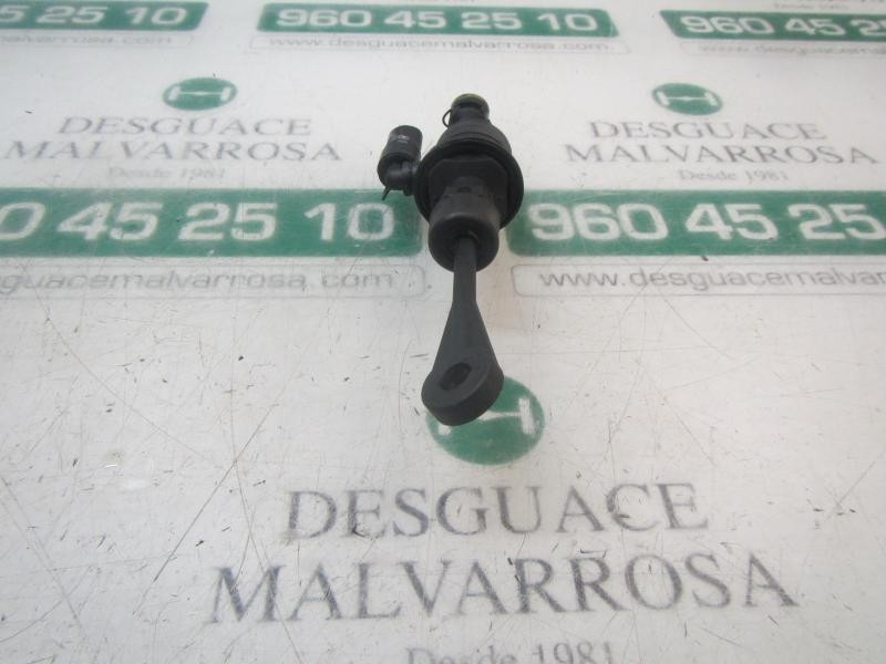 Recambio de bomba embrague para hyundai veloster sport s referencia OEM IAM 416053X100  