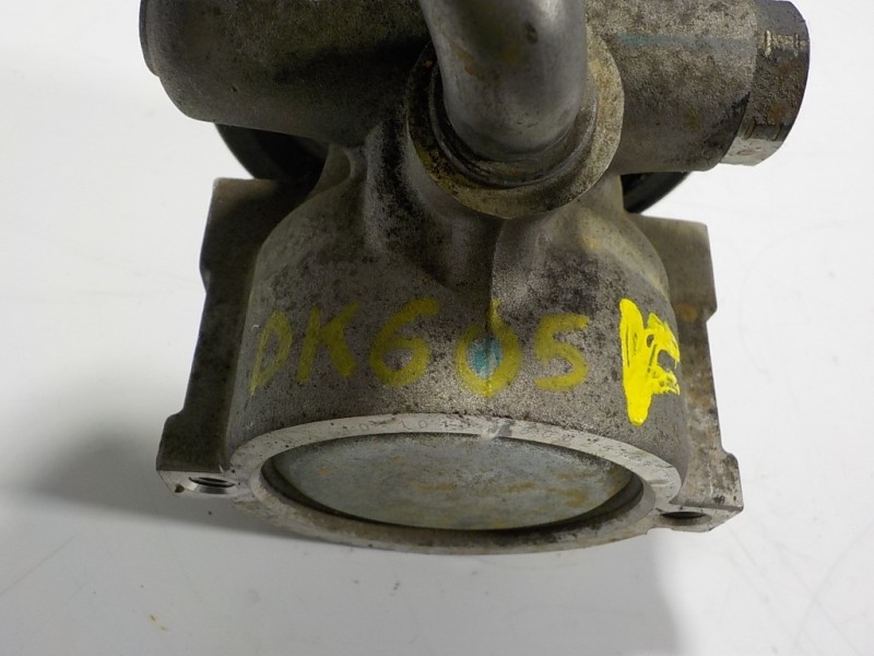 Recambio de bomba direccion para opel combo d 1.3 16v cdti referencia OEM IAM 95528353 51894443 