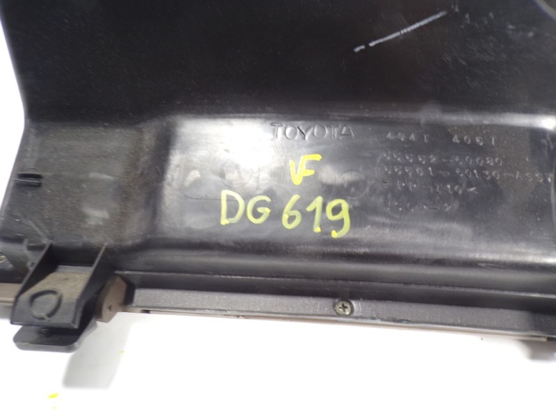 Recambio de guantera para toyota land cruiser (j9) 3.0 turbodiesel referencia OEM IAM 5550160130E0  