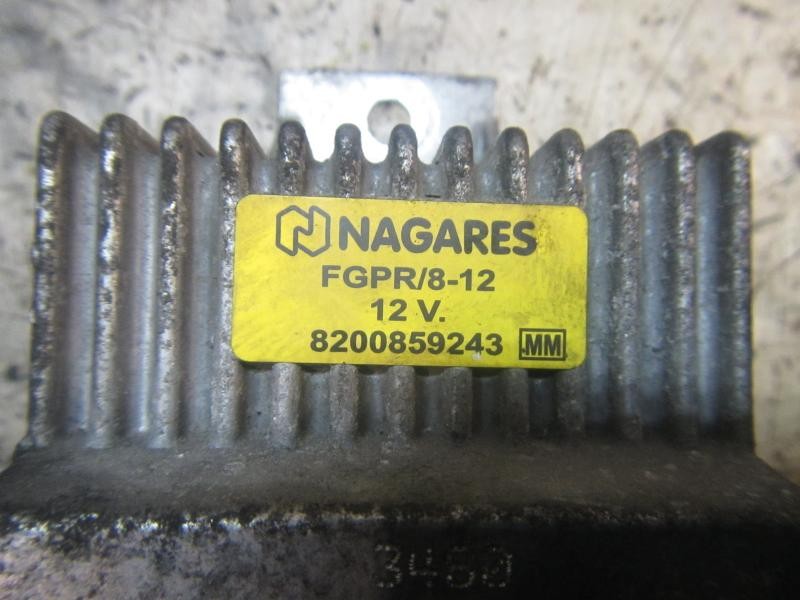 Recambio de caja precalentamiento para nissan nv 200 (m20) kombi comfort referencia OEM IAM 1106700Q0B 8200859243 