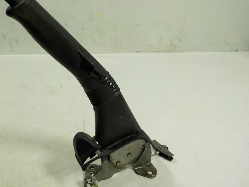 Recambio de palanca freno de mano para dacia sandero 1.5 dci diesel fap cat referencia OEM IAM 360108002R  