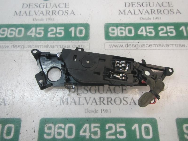 Recambio de maneta interior delantera izquierda para hyundai veloster sport s referencia OEM IAM 826102V000CR  