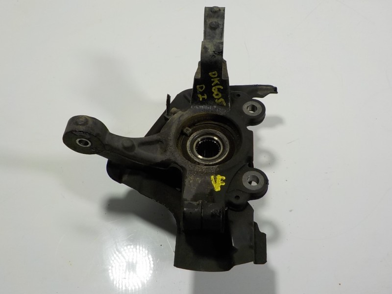 Recambio de mangueta delantera izquierda para opel combo d 1.3 16v cdti referencia OEM IAM 95524470  95522323