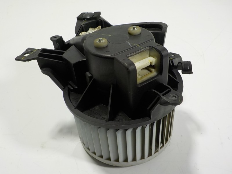 Recambio de motor calefaccion para opel combo d 1.3 16v cdti referencia OEM IAM 1611726480 507730100 