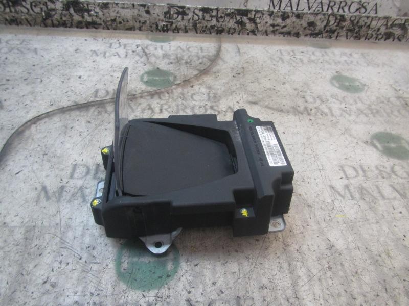 Recambio de pantalla multifuncion para peugeot 5008 premium referencia OEM IAM 6593K2  