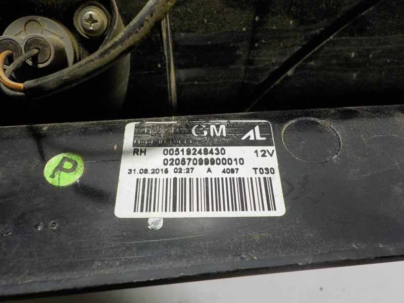 Recambio de piloto trasero derecho para opel combo d 1.3 16v cdti referencia OEM IAM 95513785 00519248430 