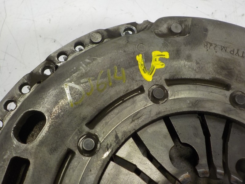 Recambio de kit embrague para seat ibiza (6j5) 1.6 tdi referencia OEM IAM 038141033C 038141025D 