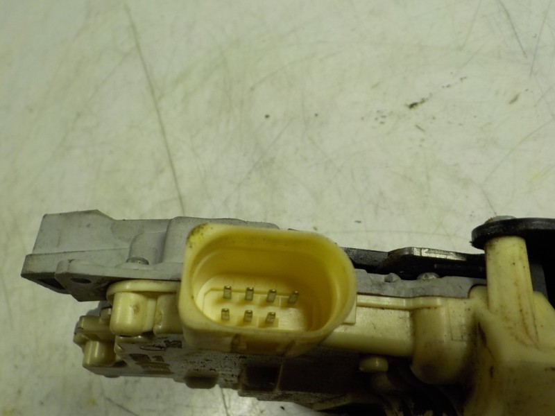 Recambio de cerradura puerta trasera derecha para volkswagen passat variant (3c5) 1.9 tdi referencia OEM IAM 3C4839016A 3C483901