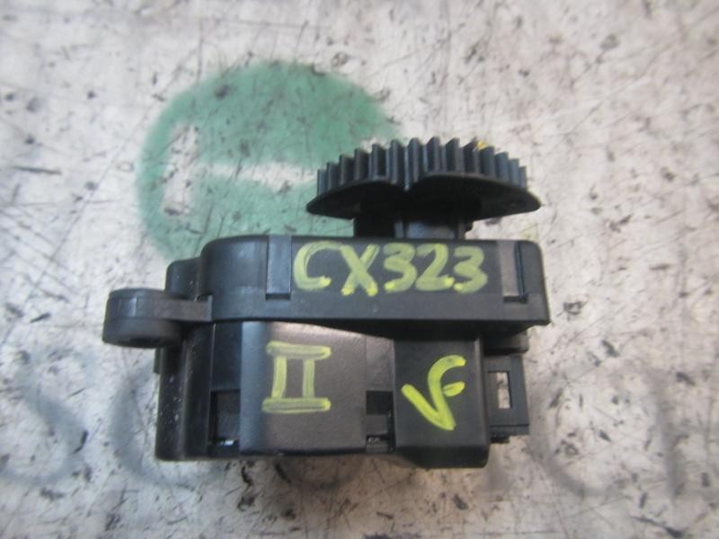 Recambio de motor apertura trampillas climatizador para peugeot 5008 premium referencia OEM IAM 6479A9  