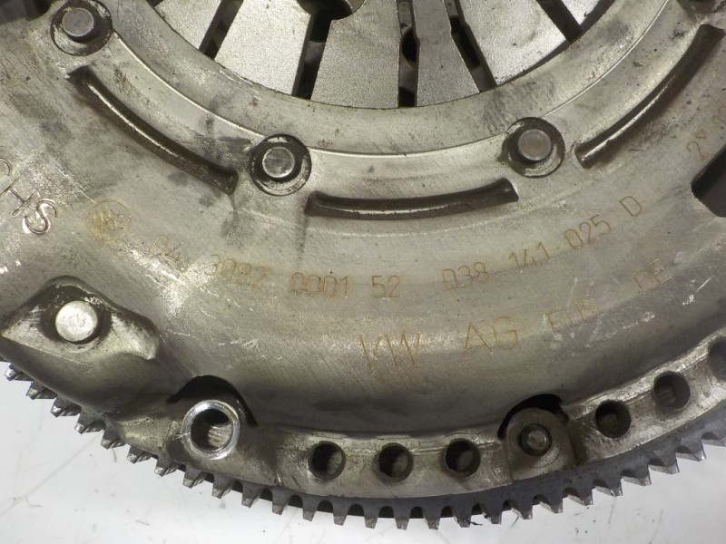 Recambio de kit embrague para seat ibiza (6j5) 1.6 tdi referencia OEM IAM 038141033C 038141025D 