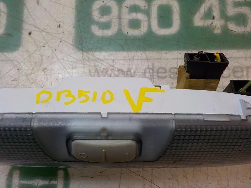 Recambio de piloto interior para ford fiesta (ccn) trend referencia OEM IAM 1758122  