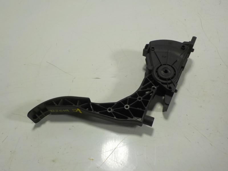 Recambio de potenciometro pedal para seat ibiza (6j5) 1.6 tdi referencia OEM IAM 6Q1721503M 6Q1721503M 