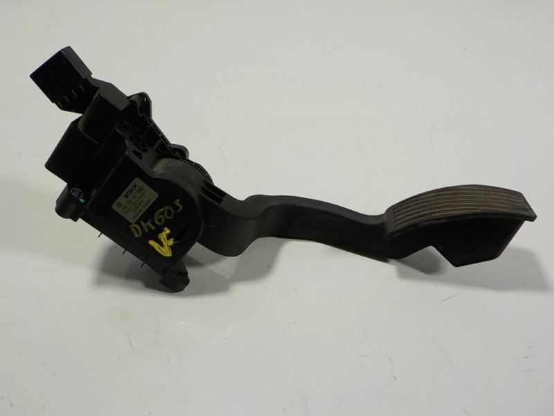 Recambio de potenciometro pedal para opel combo d 1.3 16v cdti referencia OEM IAM 95510377 51831864 