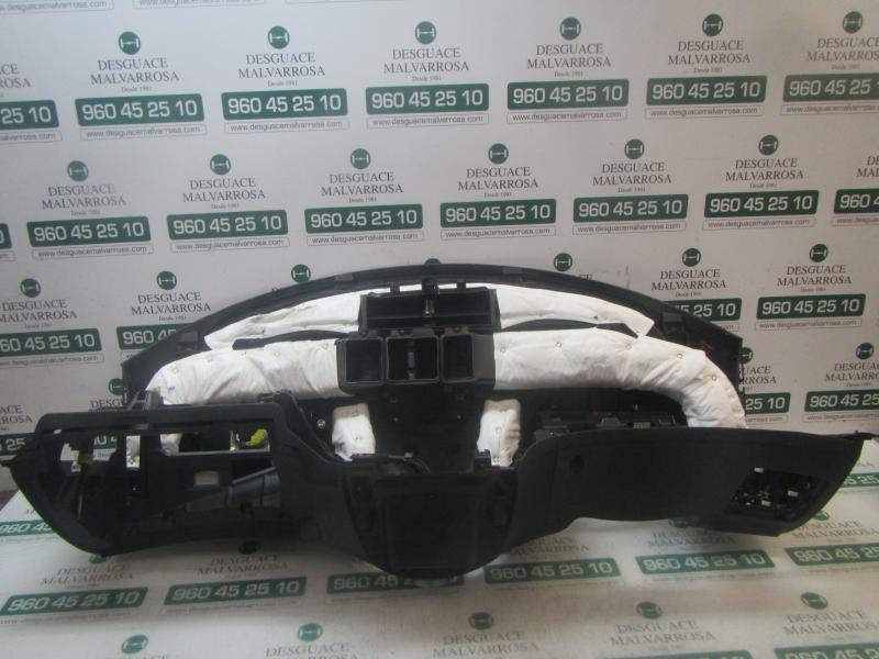 Recambio de salpicadero para hyundai veloster sport s referencia OEM IAM 847102V000RY  